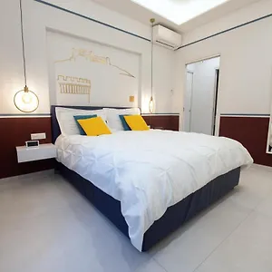 Center - E Apartament Neapol