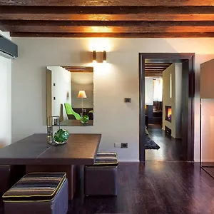 Charming House Iqs Apartamento