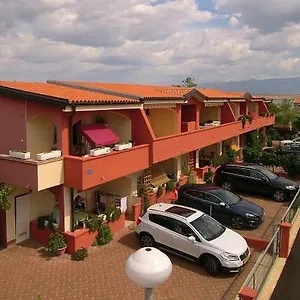  Apartman Edith's Olive Garden Horvátország